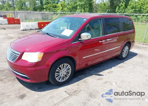 2013 Chrysler Town & Country Touring-L z USA, uszkodzony, nr VIN 2C4RC1CG9DR559300